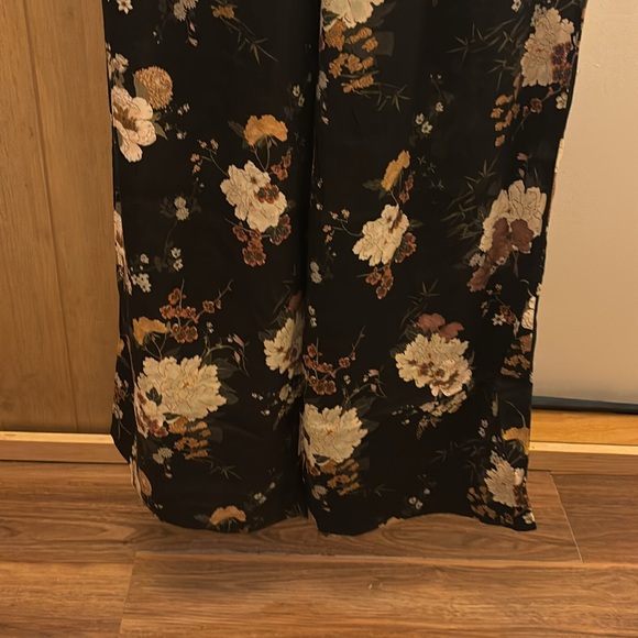 Mango like new with pockets wide leg pants - Picture 2 of 7